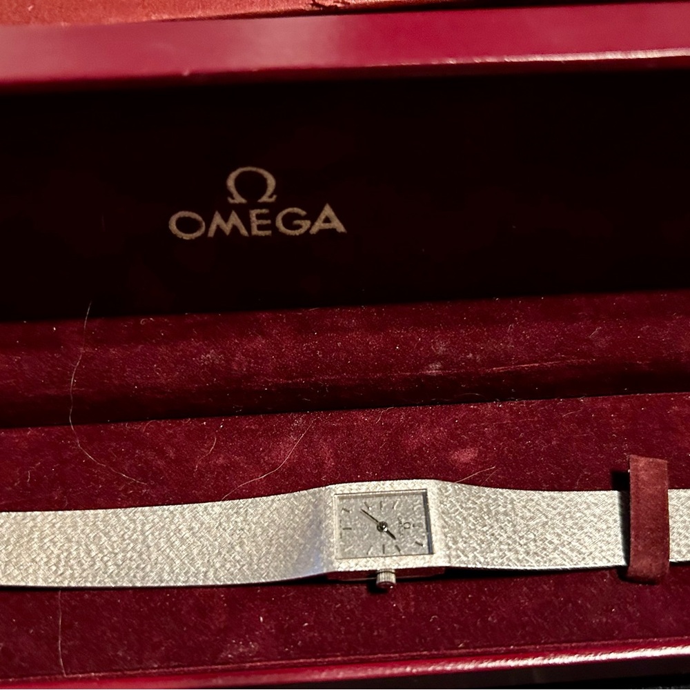 Omega White Gold Women's Watch